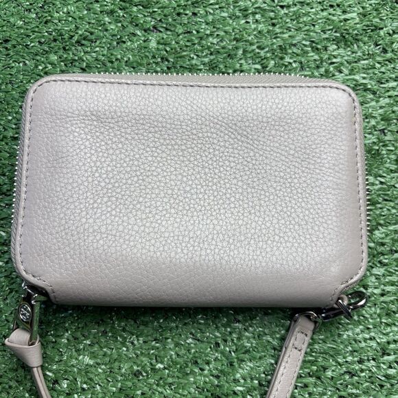 Tory Burch Thea New Ivory White W Gold Zipper Wristlet Wallet  $300 MSRP - Picture 6 of 8